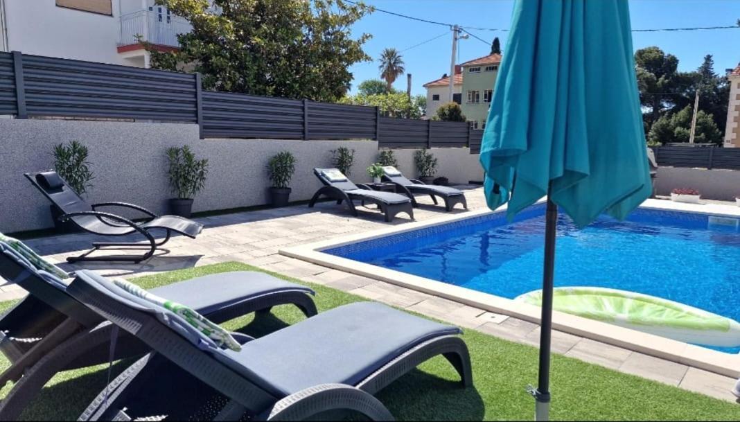 Villa Ema Kastela With Private Heated Pool Exterior foto