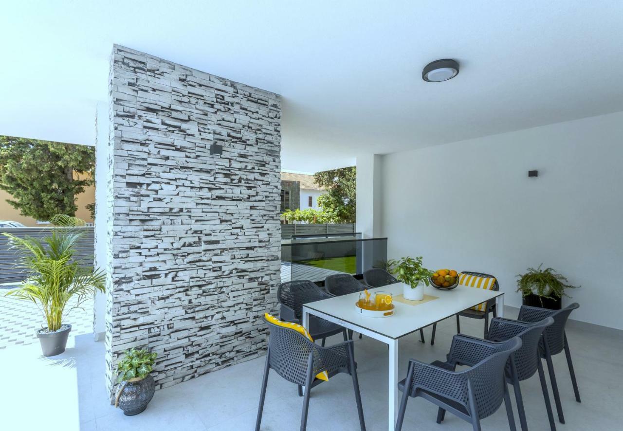 Villa Ema Kastela With Private Heated Pool Exterior foto